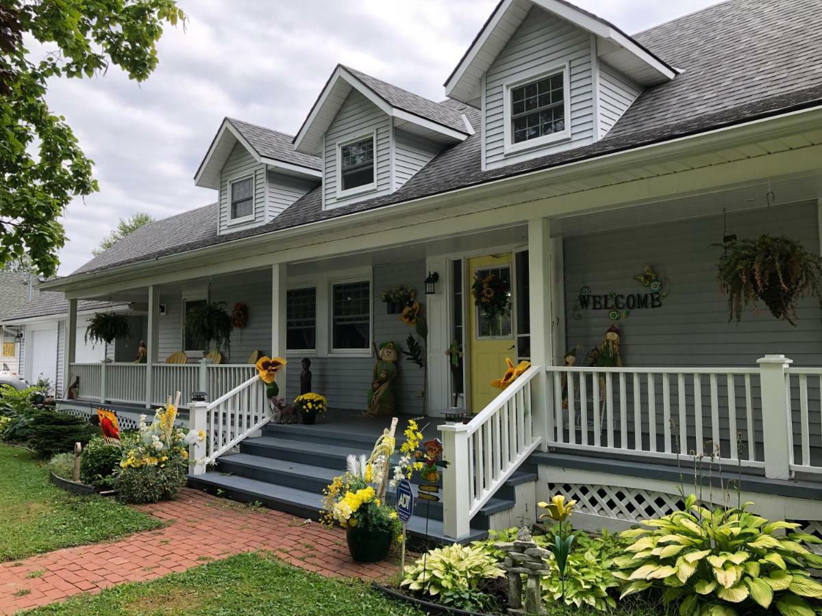 Yellow Door Bed And Breakfast Fort Erie Exteriér fotografie